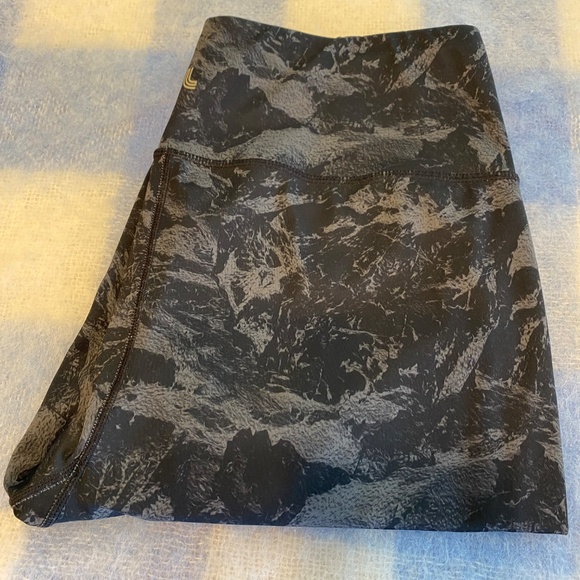 Woman’s Lole Leggings, Size Large, like new - Picture 12 of 12
